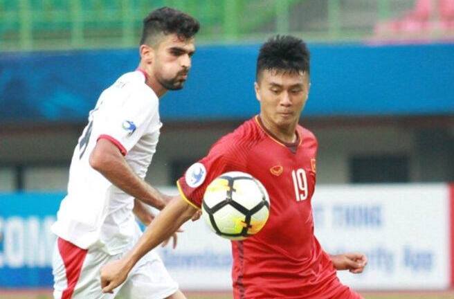 HLV Hoàng Anh Tuấn: 'U19 Việt Nam chẳng còn tí sức nào về cuối trận'