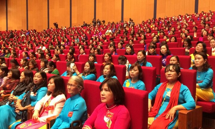 Cán bộ nữ dưới 40 tuổi sẽ được thí điểm tập sự làm thứ trưởng