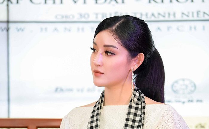 Á hậu Huyền My: 'Bật máu chân, hỏng giày vì muốn làm người mẫu'