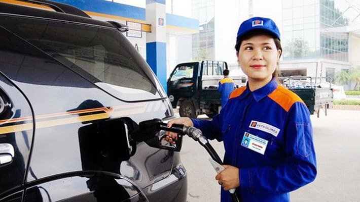 Giá xăng có thể giảm mạnh vào ngày mai
