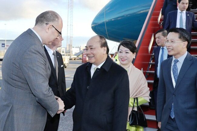 Trên chuyên cơ chở Thủ tướng từ châu Âu về nước ngày 20/10 có gì?