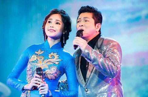 Ca sĩ hải ngoại Mạnh Đình ngỡ ngàng trước nhan sắc và giọng hát của mỹ nhân bolero Lê Trinh