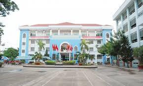 2.500 sinh viên TP.HCM có nguy cơ bị cấm thi vì nợ học phí