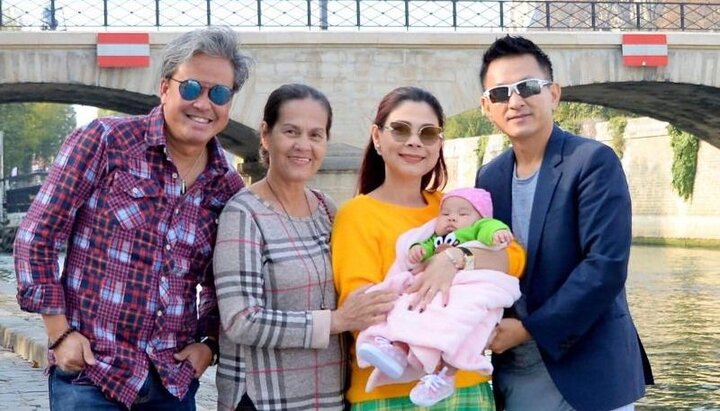 3 tháng tuổi, con gái Thanh Thảo theo mẹ chạy show ở Mỹ và châu Âu