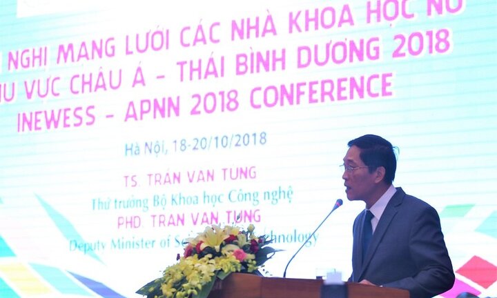 'Phụ nữ có tiếng nói quan trọng trong mọi lĩnh vực của đời sống, đặc biệt lĩnh vực KHCN'