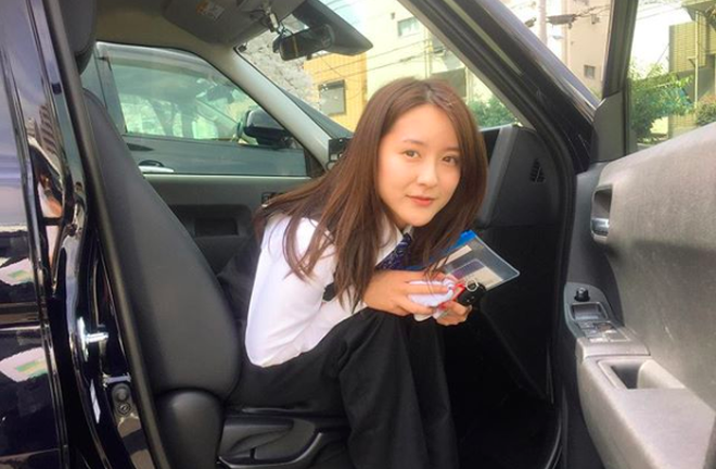 Nữ tài xế xinh đẹp nhất Nhật Bản, có bằng đại học vẫn đi lái taxi