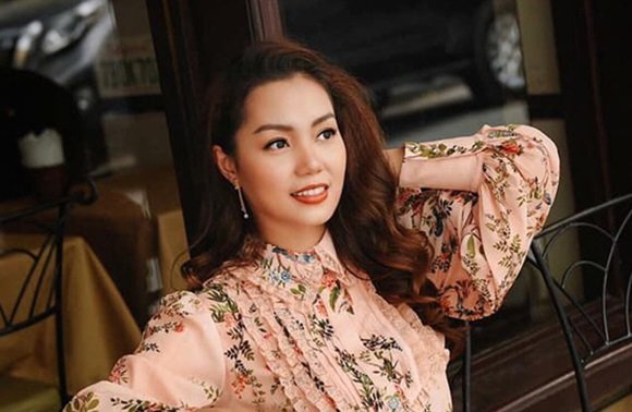 Ca sĩ Ngọc Anh: 'Đặt tiêu đề Nắng cực, Thu dẩm… là tính toán để câu khách, rất rắp tâm'