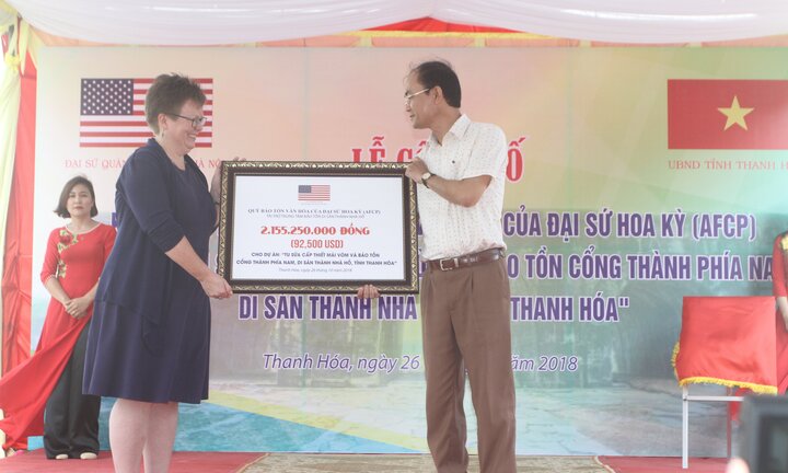 Dự án bảo tồn Thành nhà Hồ nhận tài trợ 92.500 USD từ Quỹ bảo tồn Văn hóa Đại sứ Mỹ