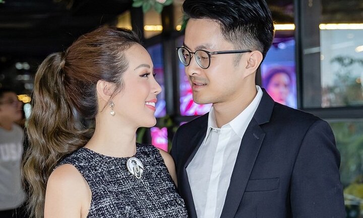 Bị hỏi chuyện kết hôn với bạn trai kém 10 tuổi, Hoa hậu Thu Hoài nói gì?