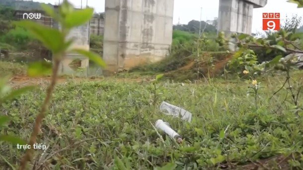 Clip: Kinh hãi cầu 55 tỷ đồng ở Thanh Hóa biến thành nơi tiêm chích của con nghiện