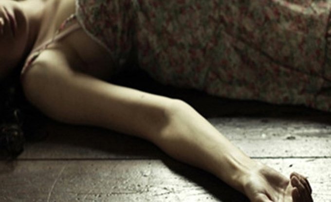 Thi thể được trùm mền trong phòng ngủ ở Cà Mau