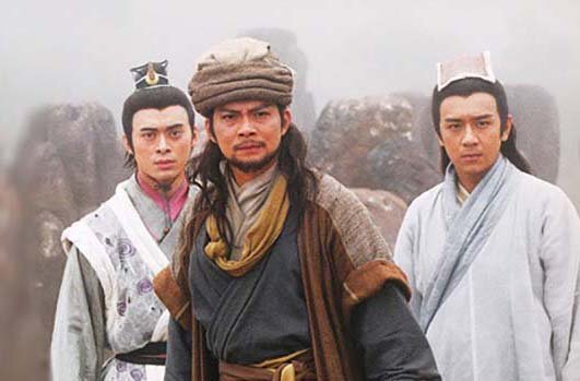 Tài tử 'Thiên long bát bộ' lâm cảnh nợ nần, bị hắt sơn vào nhà