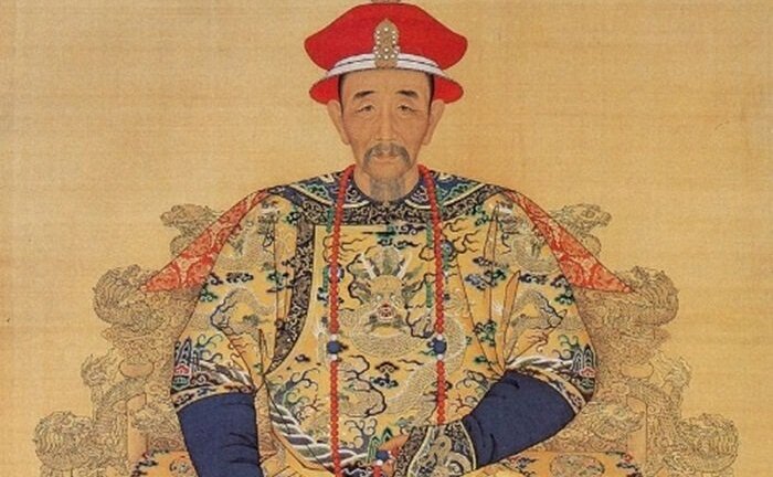 Thói quen sống không giống một hoàng đế của vua Khang Hy