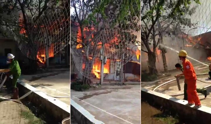 Clip: Cháy lớn thiêu rụi xưởng gỗ ở Hoài Đức, Hà Nội