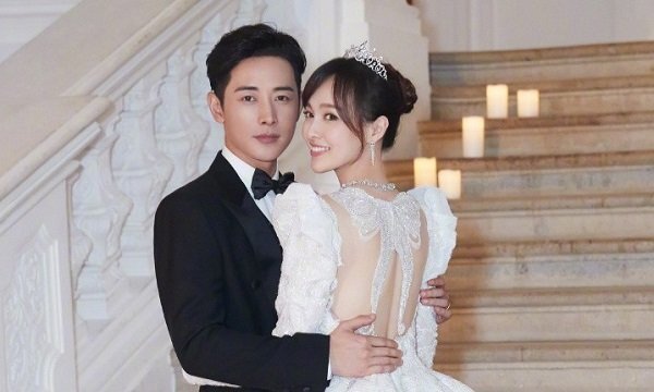 Loạt ảnh cưới hiếm hoi đẹp như cổ tích của cặp đôi Đường Yên - La Tấn