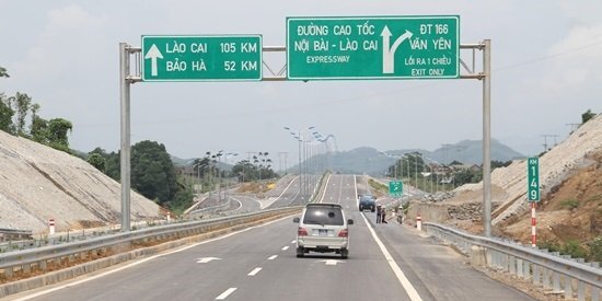 Đêm nay, thông xe tuyến cao tốc Nội Bài - Lào Cai