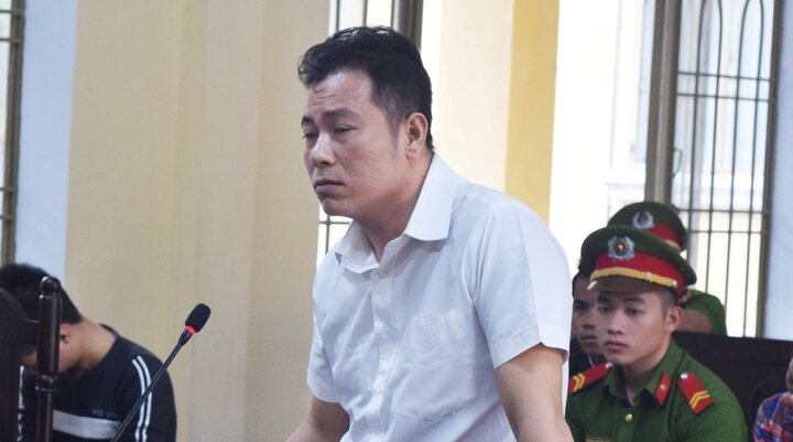 Bị nhắc về nhà ngủ, kẻ say xỉn đánh người trọng thương