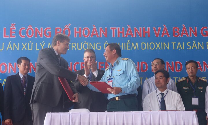 Chính thức bàn giao dự án xử lý dioxin 110 triệu USD ở Đà Nẵng