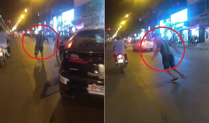 Clip: Va chạm giao thông, tài xế ô tô cầm đá ném taxi như phim hành động