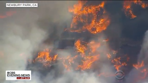 Video: Cháy rừng lan nhanh ở California, hàng nghìn người phải sơ tán