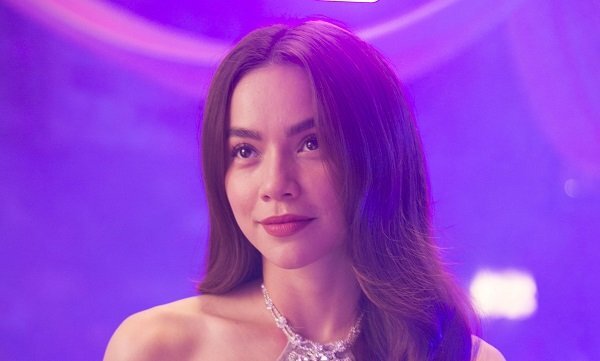 Hồ Ngọc Hà cực quyến rũ khi hóa thân thành nữ hoàng bóng đêm