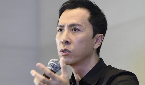 Bị chỉ trích dữ dội vì phim thảm bại, Chân Tử Đan khởi kiện