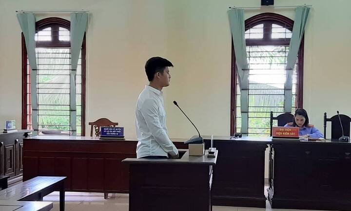 Chú rể đi tù vì vị khách không mời giành micro hát trong đám cưới