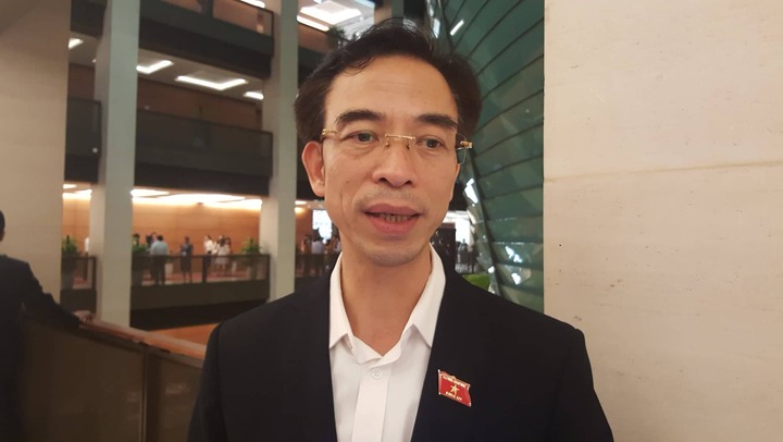 Lái xe ngược chiều vun vút trên cao tốc, ĐBQH: 'Luật pháp chúng ta không nghiêm'