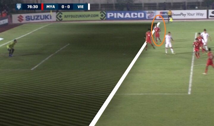 Video: Cận cảnh Văn Toàn bị trọng tài 'cướp' bàn thắng