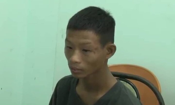 Thanh niên 9X trộm xe buýt rồi lao vào lan can cầu trên đường tẩu thoát