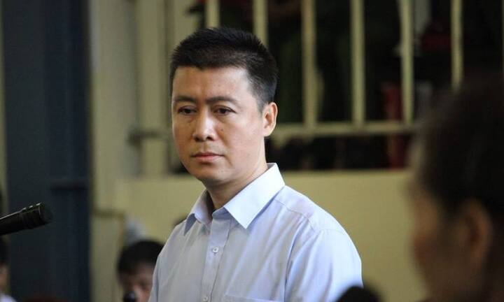 Video: Hơn 400 người ký đơn xin giảm nhẹ hình phạt cho Phan Sào Nam