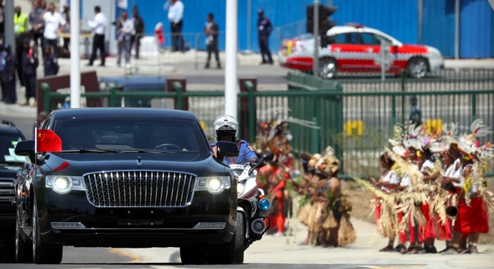 ‘Ngoại giao Limousine’: Câu trả lời của Chủ tịch Tập Cận Bình trong chiến tranh thương mại Mỹ - Trung?