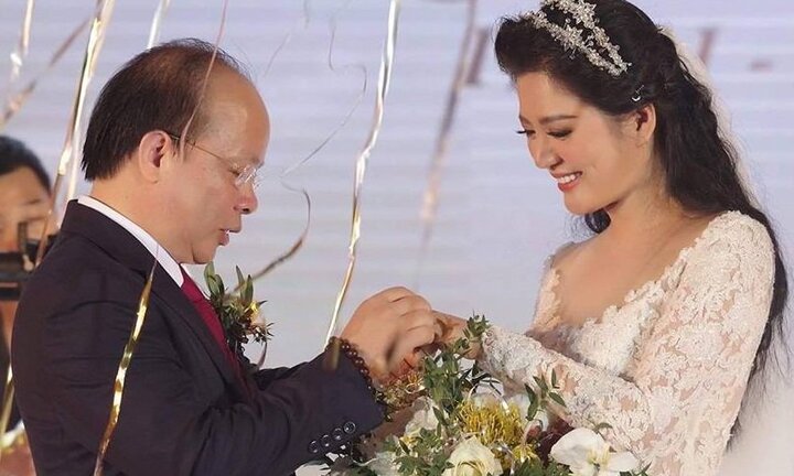 Video: Không gian lễ cưới của ca sĩ Đinh Hiền Anh và chồng Thứ trưởng Bộ Tài chính