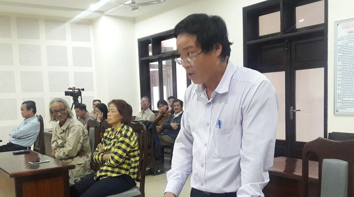 Dân kiện Chủ tịch Đà Nẵng: Bác yêu cầu khởi kiện nhiều quyết định