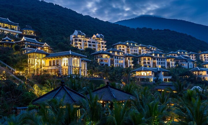 Khu nghỉ dưỡng trên bán đảo Sơn Trà được World Travel Awards vinh danh Thân thiện với môi trường nhất thế giới 2018