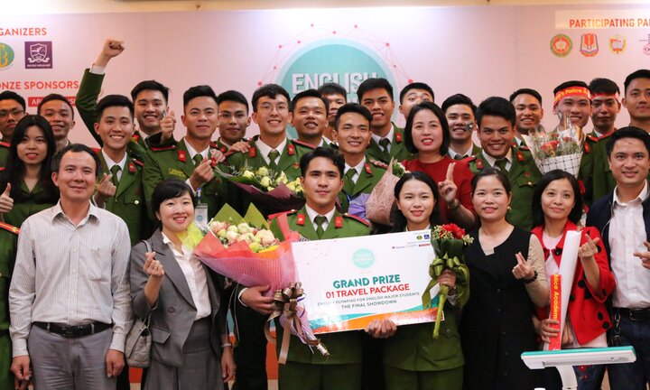 Học viện Cảnh sát Nhân dân giành giải đặc biệt Olympic tiếng Anh chuyên toàn quốc