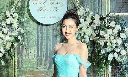 Hoa hậu Đỗ Mỹ Linh né nhận hoa cưới từ cô dâu Thanh Tú