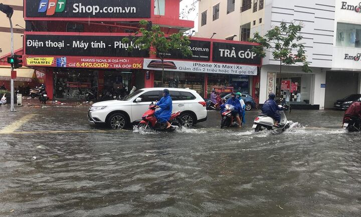 Mưa ngập lịch sử ở Đà Nẵng diễn biến thế nào?