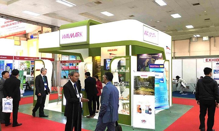 Hàng trăm thiết bị máy móc y tế hiện đại tại triển lãm Vietnam Medipharm Expo 2018