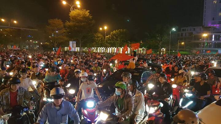 Đà Nẵng kêu gọi người dân, du khách cổ vũ trận chung kết Việt Nam vs Malaysia văn minh, an toàn