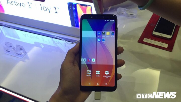 Vsmart Joy 1 rẻ nhất nhì thị trường sẽ phải cạnh tranh với đối thủ nào?