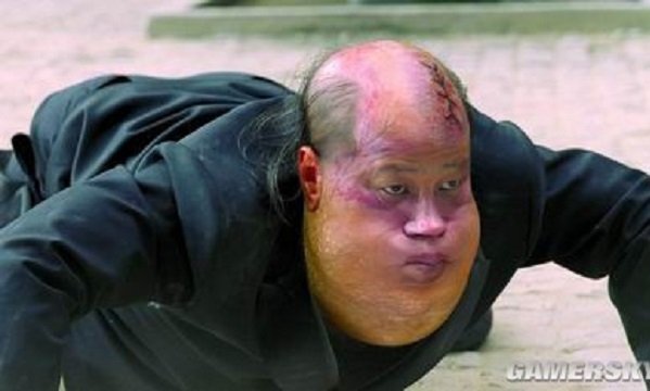 Ác nhân 'Tuyệt đỉnh Kung Fu' gây bức xúc khi ngoại tình với gái trẻ, tuyên bố không cần vợ con