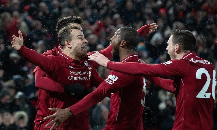Liverpool hạ MU 3-1, chiếm lại ngôi đầu Ngoại Hạng Anh