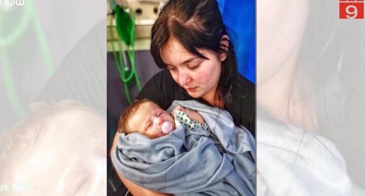 Chuyện lạ em bé sinh ra suốt 5 ngày không mở mắt