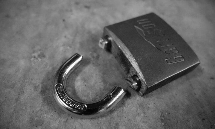 Căn nhà được bảo vệ bằng 5 ổ khóa, vẫn bị kẻ gian đột nhập trộm gần 500 triệu đồng