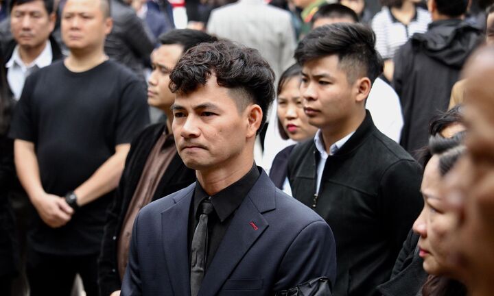 NSƯT Xuân Bắc nhắn NSND Anh Tú: 'Em chỉ nghĩ anh đi mươi ngày rồi sẽ quay lại Nhà hát làm việc'
