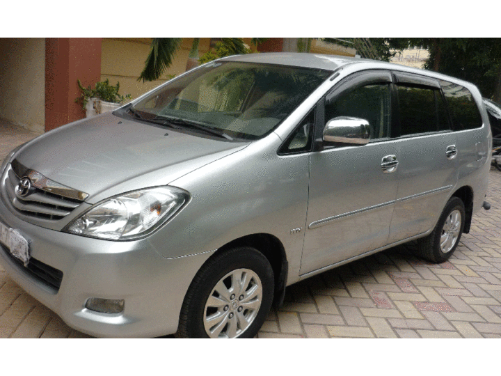 Hai anh em ruột thuê ô tô tự lái, mang sang Campuchia bán