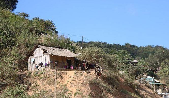 Nghi vấn nam thanh niên ăn lá ngón tự tử tại nhà bố mẹ vợ