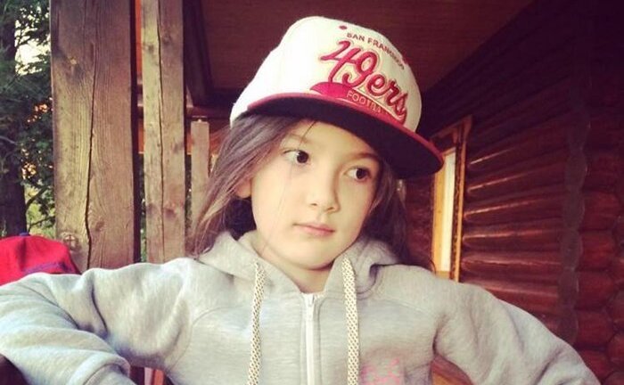 Em gái 11 tuổi của thủ môn Đặng Văn Lâm xinh như búp bê, giỏi ba thứ tiếng