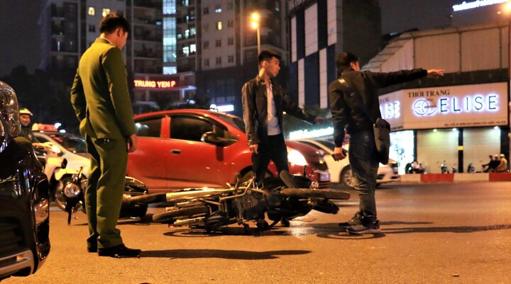 Tài xế ô tô say rượu lái tông hai bà bầu ở Hà Nội: Sức khỏe nạn nhân giờ ra sao?